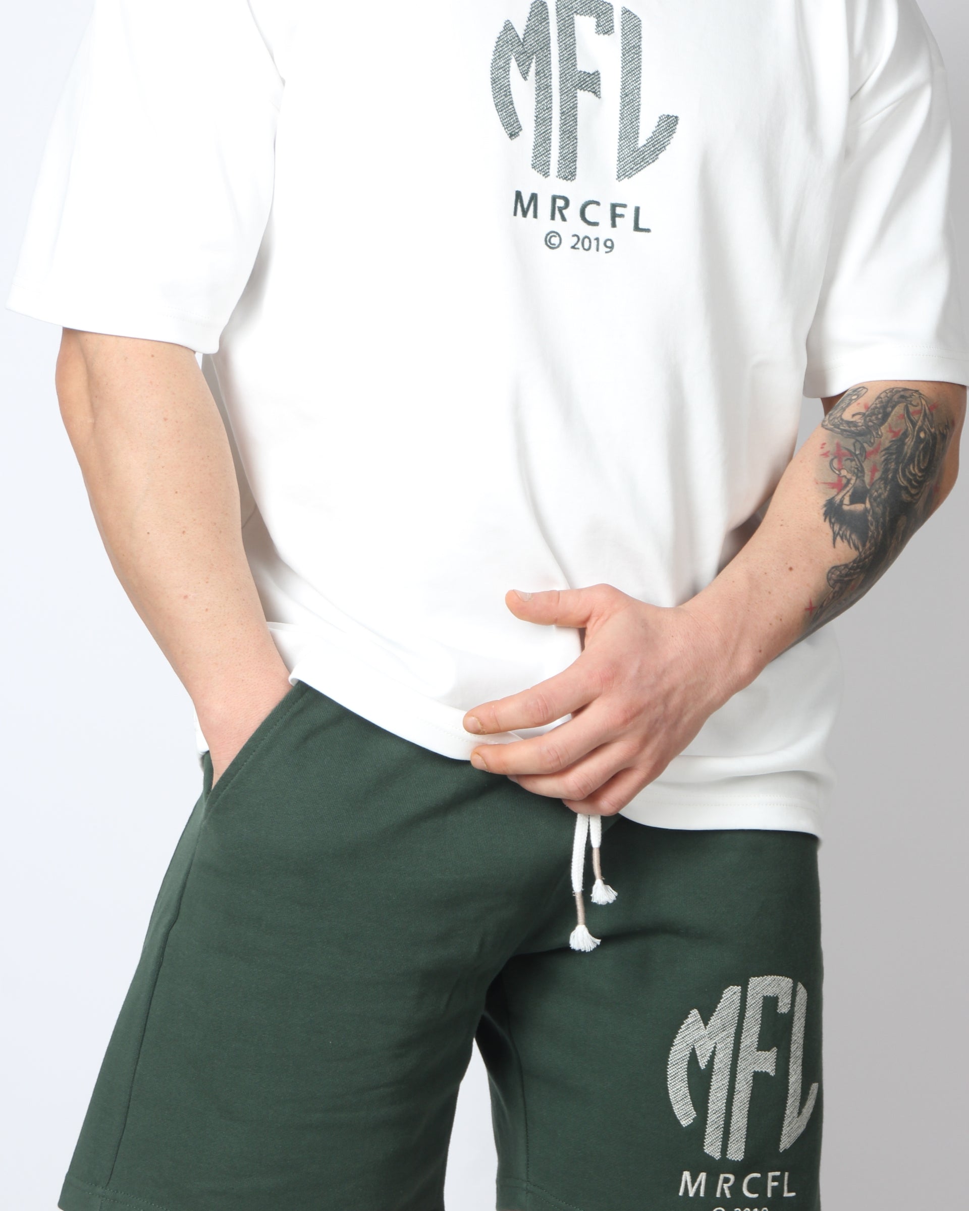 Oversize Short With Jagron Design